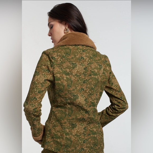 NWT Ragged Priest “Milk It” Famous Jacket/Blazer, Faux Fur Finishes - Size 10 - Picture 3 of 7